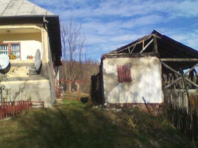 Casă vânzări în Motaieni, Dâmbovița