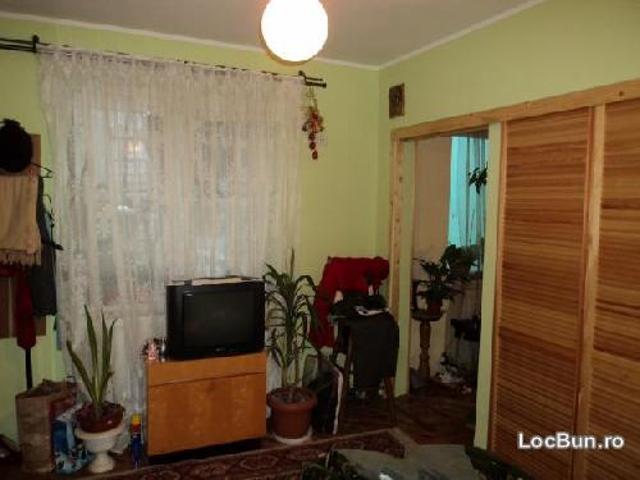 Casă vânzări în Romani