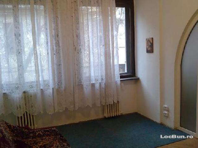 Garsonieră vânzări în Romani