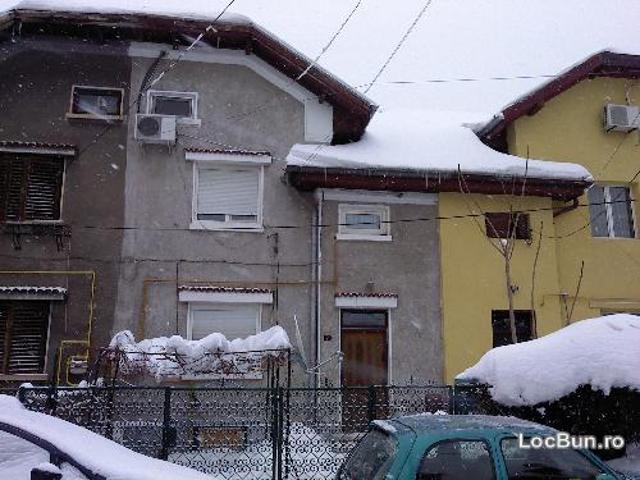 Cabană vânzări în Romani