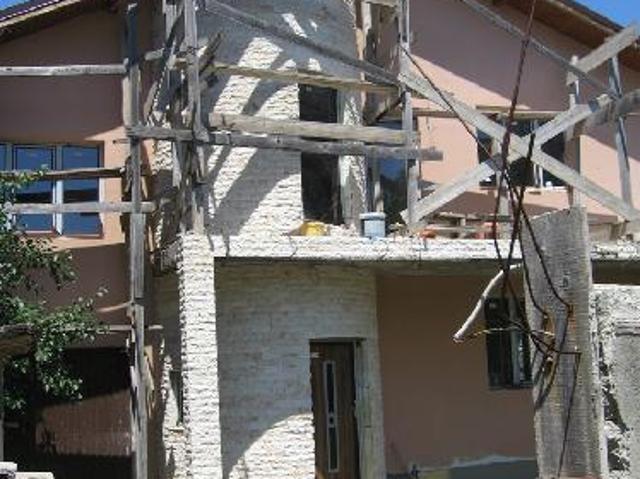 Cabană vânzări în Dumbraveni, București