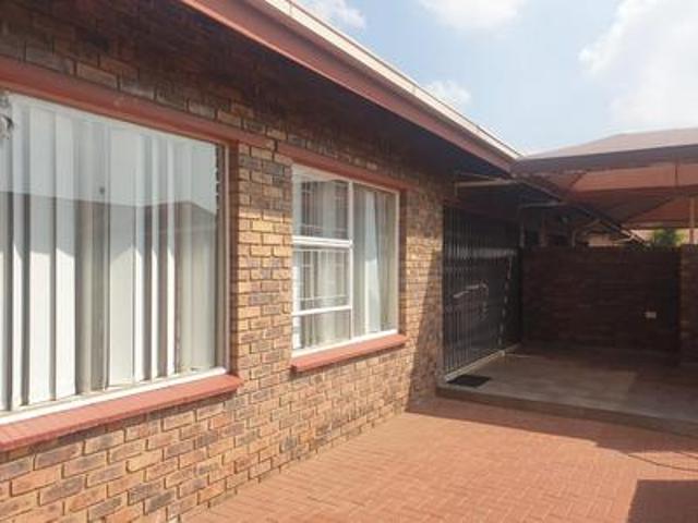 Townhouse for sale in Sedibeng, Gauteng