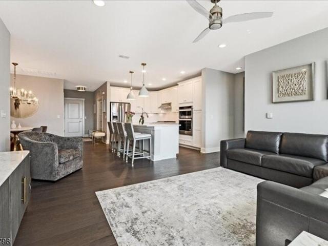 Condo for sale in Florham Park, New Jersey