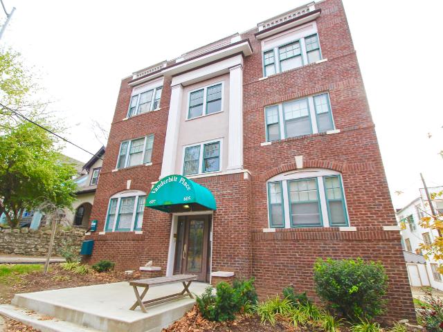 Apartment for rent in Southmoreland, Kansas City