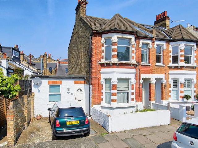 Apartment for rent in Earlsfield, Greater London