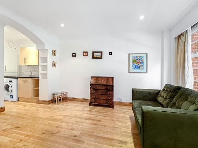 Apartment for rent in Westminster, Victoria