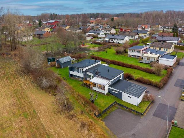 Villa till salu i Kumla, Örebro