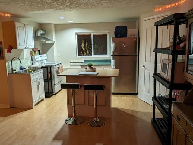 Apartment for rent in Victoria