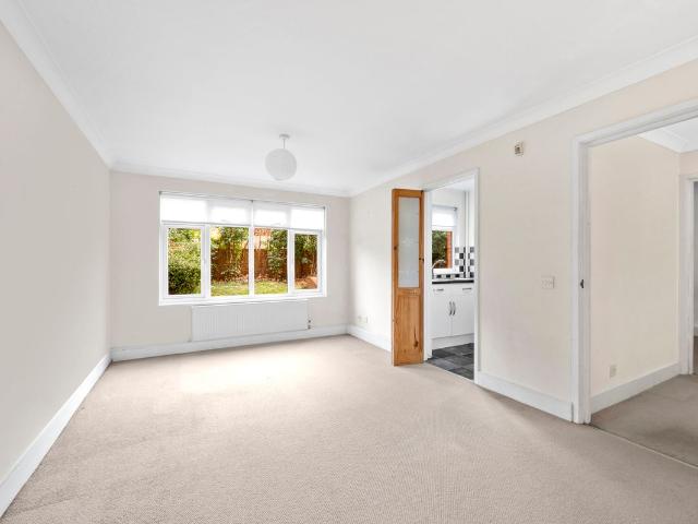 Apartment for rent in Royal Borough of Kingston upon Thames, Greater London