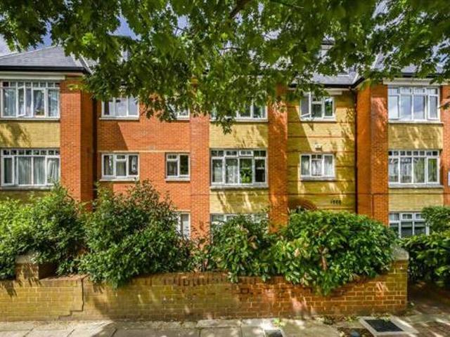 House for sale in Kingston Upon Thames, Greater London