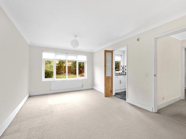 Apartment for rent in Royal Borough of Kingston upon Thames, Greater London