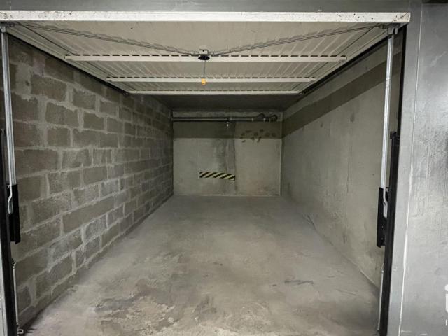Garage location à Vannes, Bretagne