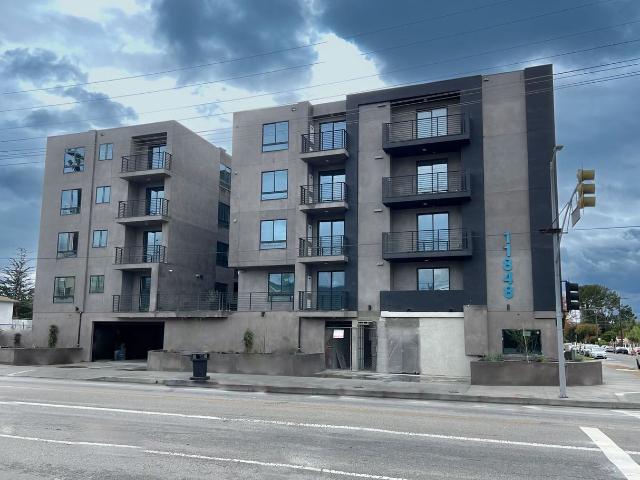 Apartment for rent in Canoga Park, California