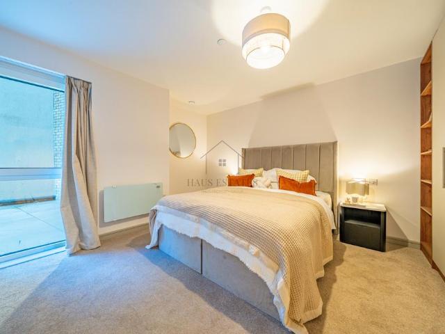 House for rent in Black Friars, Old Wharf
