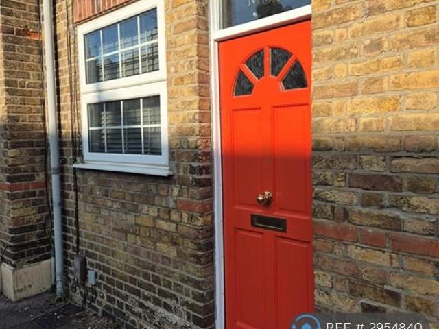 House for rent in Clewer Village, Windsor