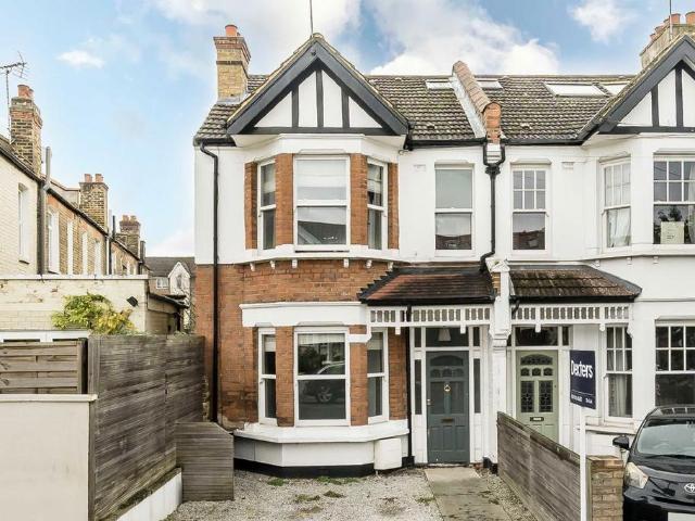 House for rent in Furzedown, Greater London
