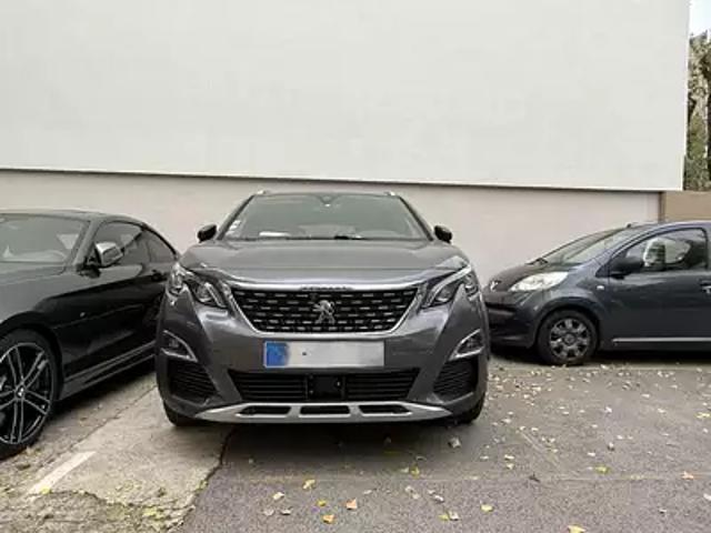 Garage vente à Vanves, Hauts-de-Seine