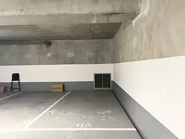 Garage vente à Boulogne-Billancourt, Vanves