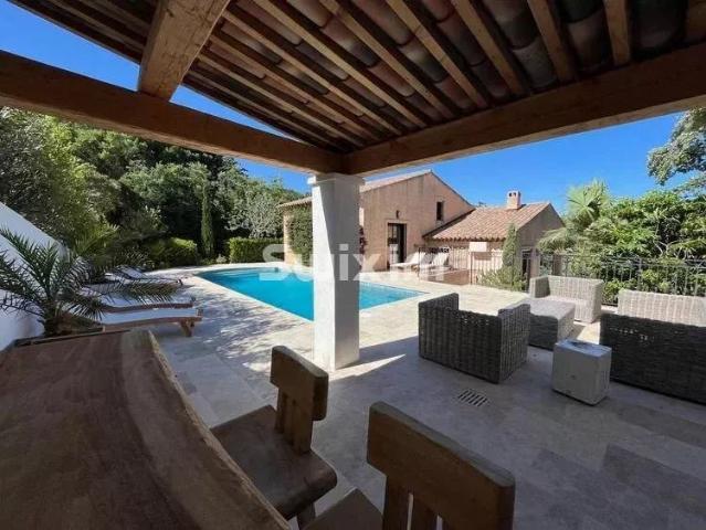 Maison vente à Arrondissement de Draguignan, Sainte-maxime