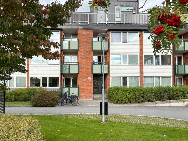 Hus hyra i Varberga, Örebro