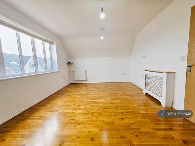 Apartment for rent in London Borough of Hillingdon, Greater London