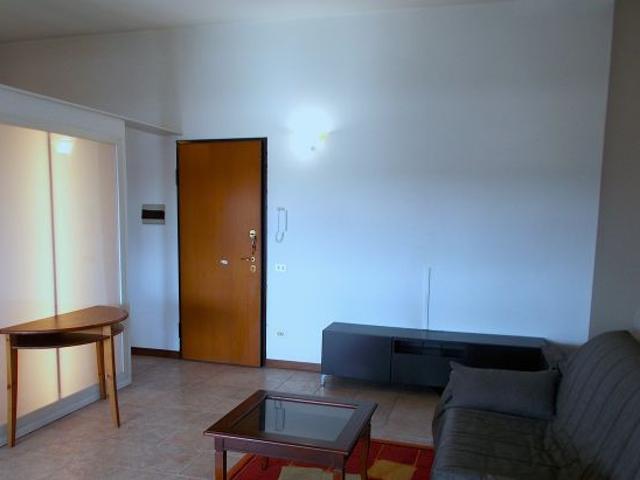 Appartamento in affitto a Varedo, Lombardia