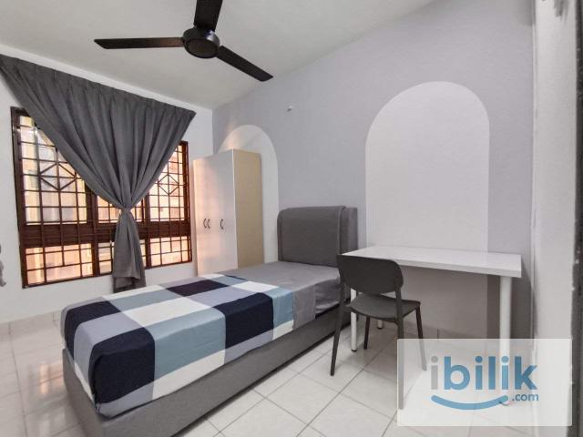 Room for rent in PJU 5, Petaling Jaya