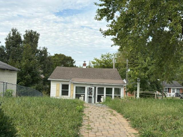 House for sale in Evansville, Vanderburgh County