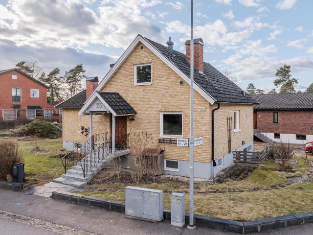 Villa till salu i Trollhättan, Västra Götaland