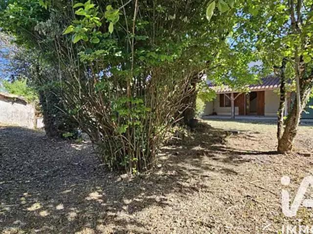 Maison vente à Confolens, Vars