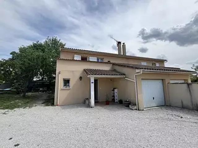 Maison vente à Confolens, Vars