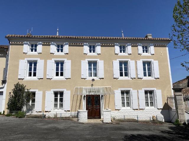 Maison vente à Confolens, Vars