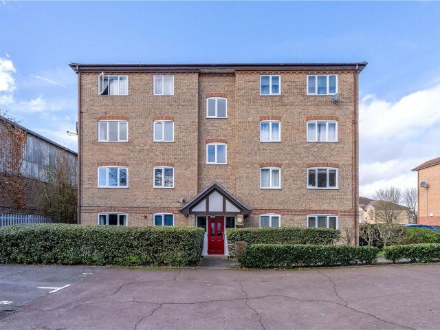 Apartment for rent in London Borough of Hounslow, Greater London