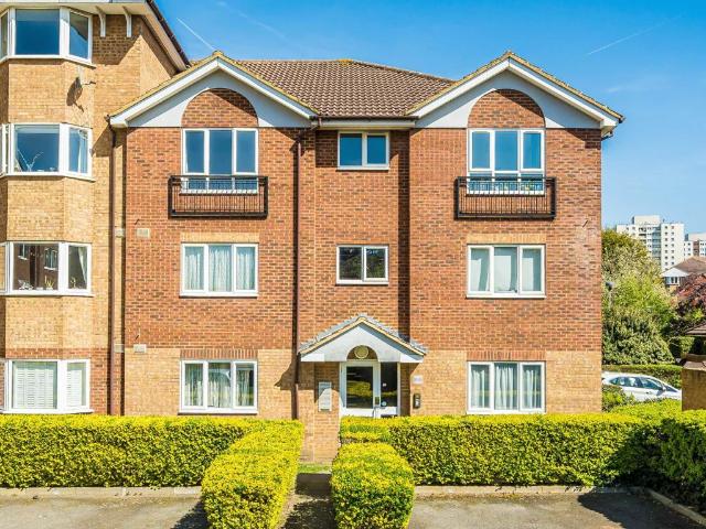 Apartment for rent in London Borough of Hounslow, Greater London