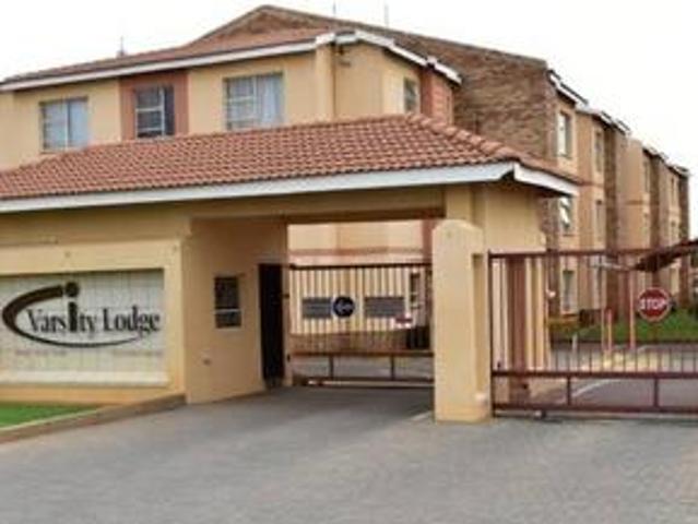 Apartment for sale in Potchefstroom, Tlokwe Local Municipality