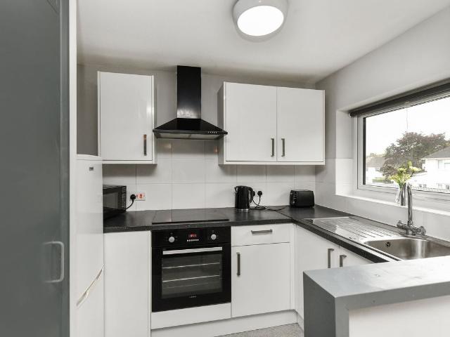 Studio for rent in Clifton, Haddon