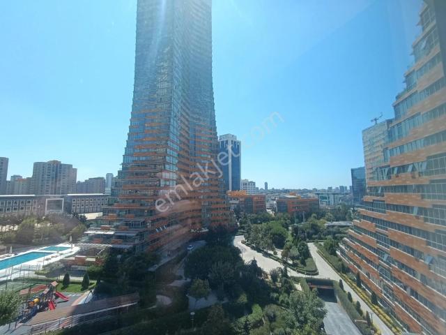 Ataşehir, İstanbul içerisinde satılık mülk