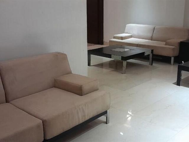 Flat for rent in Deri