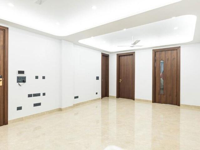 Villa for rent in Deri