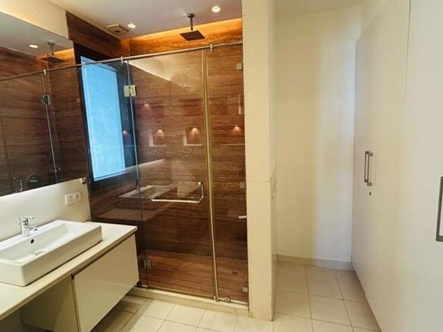 Property for rent in Deri