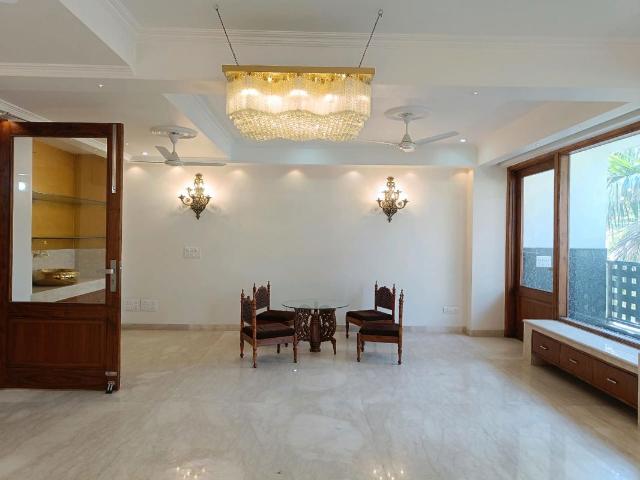Property for rent in Deri
