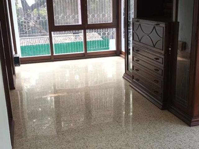 House for rent in Deri