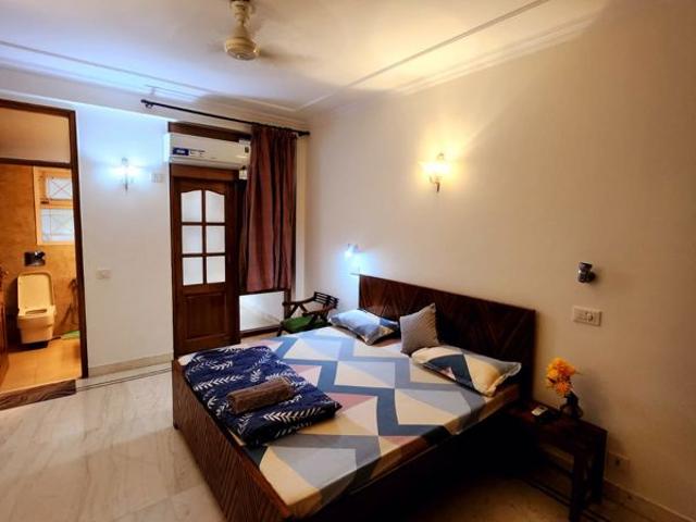 Property for rent in Deri