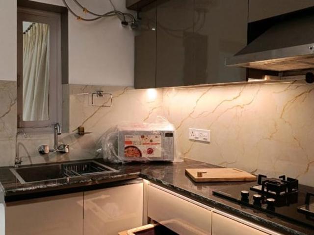 Property for rent in Deri