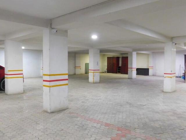 Property for rent in Deri