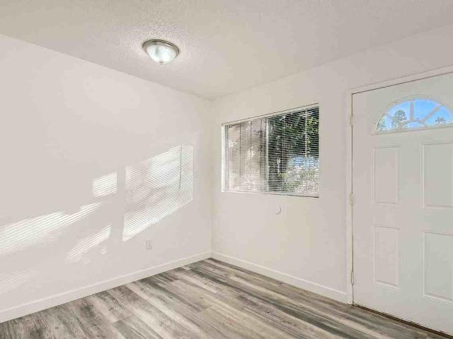 Apartment for rent in Pacific Ridge, Washington