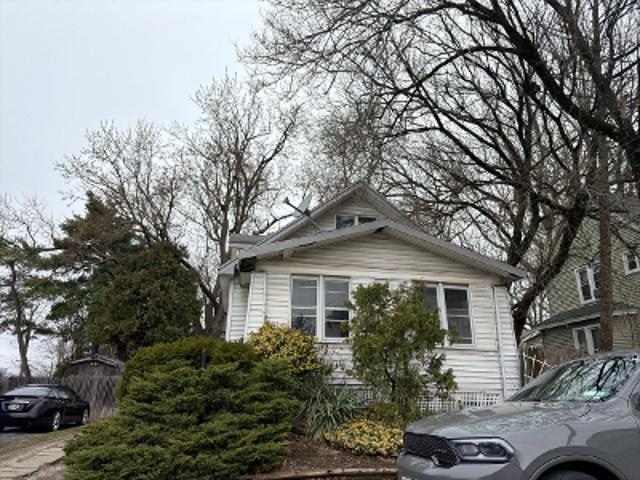 House for sale in Schenectady, New York