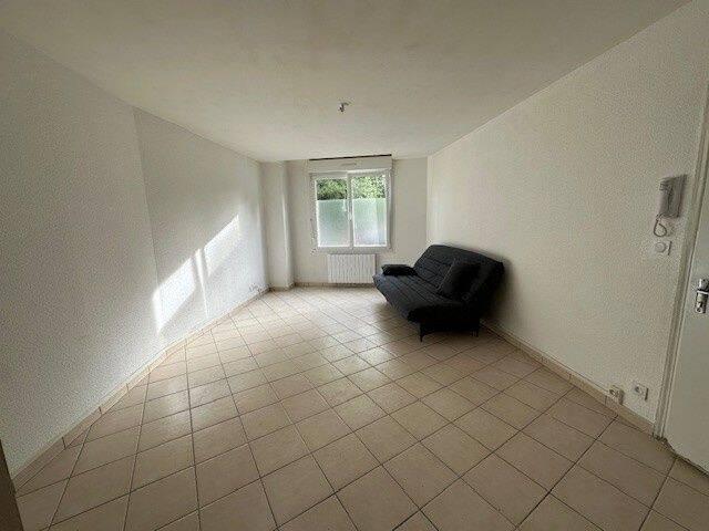 Studio location à Avesnières, Laval
