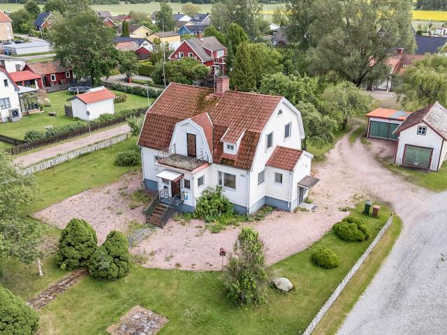 Villa till salu i Köping