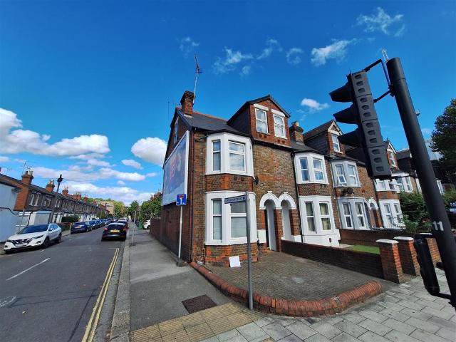 Apartment for rent in Caversham, Reading